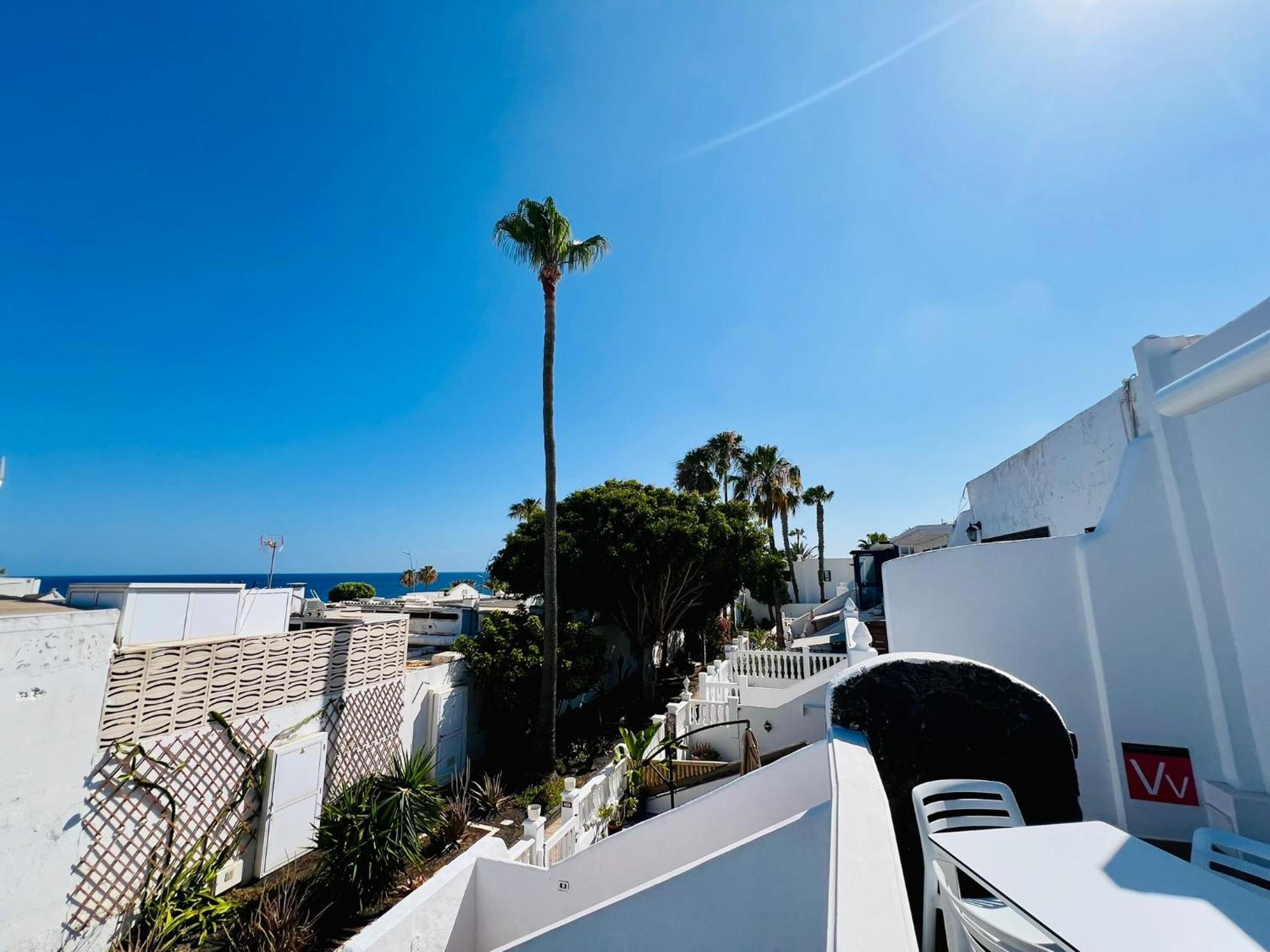 Casa Oasis Central Puerto del Carmen  Buitenkant foto